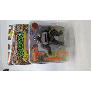 Teenage Mutant Ninja Turtles Pizza Tossin Action Figure imports Dragons